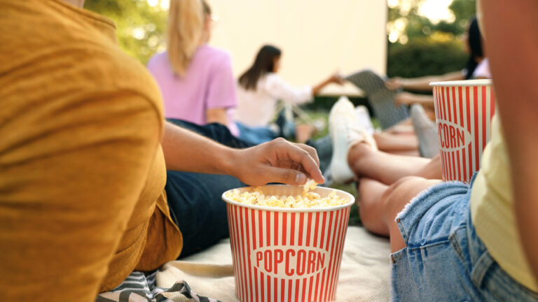 OUTDOOR CINEMA NIGHTS IN CRETE: SUMMER SCREENINGS UNDER THE STARS