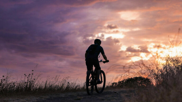 Cycling Through Crete: Scenic Routes and Hidden Villages in Autumn
